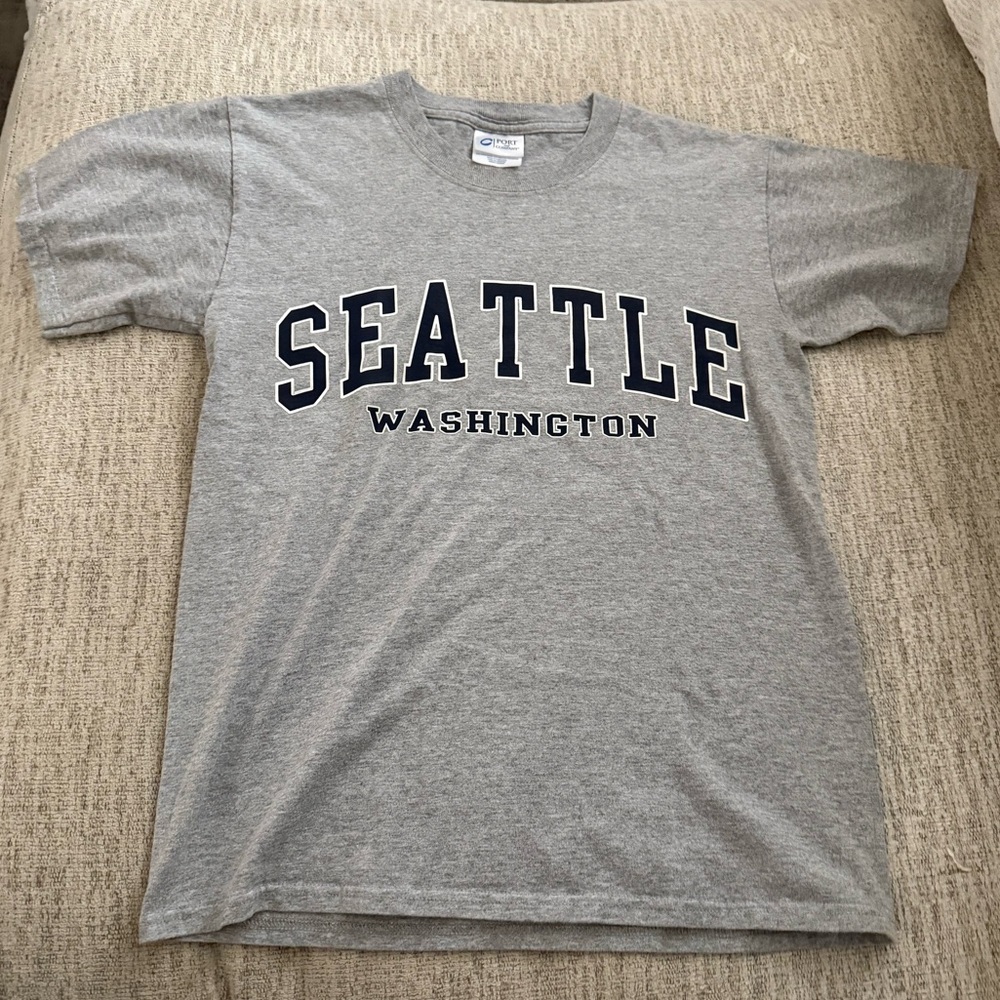 Seattle Washington short sleeve T-shirt adult small
